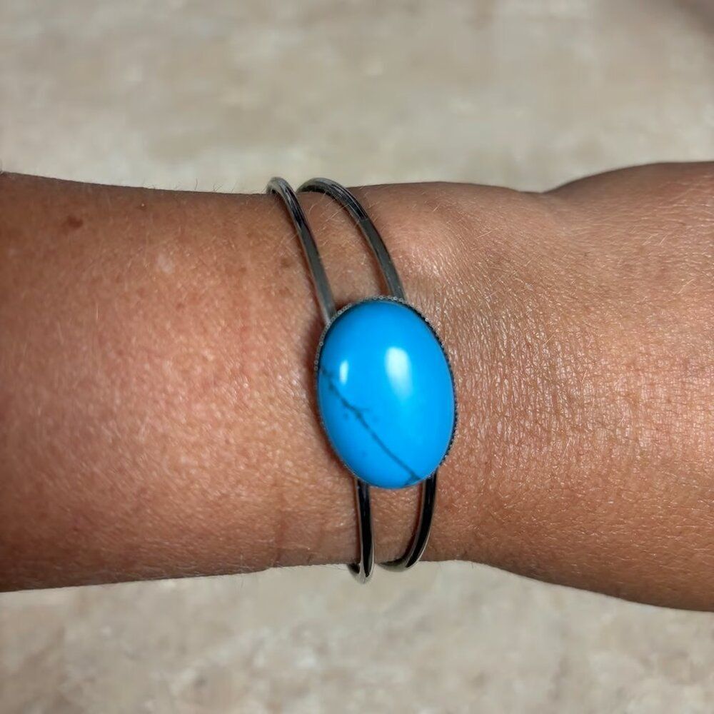Bracelet with Turquoise piece - Picture 2 of 3